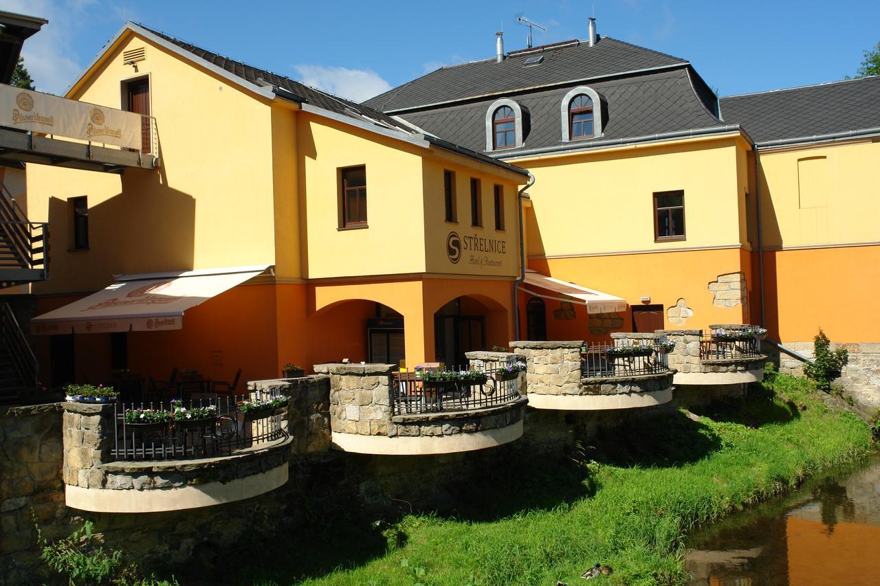 Hotel Strelnice Teplice nad Metuji Exterior photo